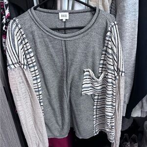 BKE Gray Waffle Knit Pullover with Black Stitching